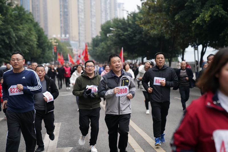 長跑現(xiàn)場。孫磊攝